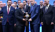 Konyalı isme büyük ödül! Cumhurbaşkanı Erdoğan şereflendirdi