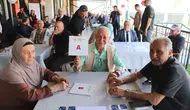 Konya’da huzurevinde ulu çınarlar gençlere taş çıkardı