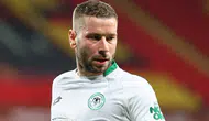 Konyaspor'dan efsane oyuncusuna kutlama