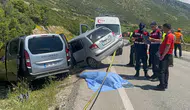 Isparta-Konya yolunda iki otomobil çarpıştı! 1 ölü, 5 yaralı