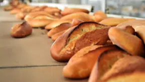 Konya’da yeni Halk Ekmek Büfeleri açıldı! Ekmek 10 TL’den satılıyor