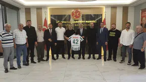 Konyaspor yönetimi yeni başkanla görüştü