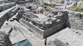 Konya’da tarihe ışık tutacak keşif! Selçuklu surları ortaya çıkarıldı