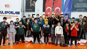 Karataylı minik pehlivanlardan büyük başarı: Türkiye ikinciliği geldi