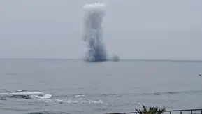 SAS ekipleri sevk edildi! Kıyıya vuran insansız deniz aracı imha edildi