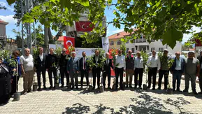 Kiraz üretimine can suyu! Konya'nın o ilçesinde binlerce fidan toprakla buluştu