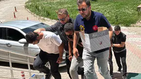 Konya’da narkotik operasyonu! Otomobilin vites körüğünde uyuşturucu sevkiyatı