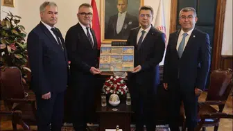 Partilerinden istifa ederek AK Parti’ye katılan Konyalı Vekil ve Başkan’dan kritik ziyaretler