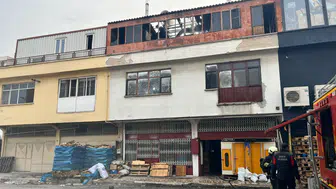 Konya'da şeker imalathanesi alev alev yandı