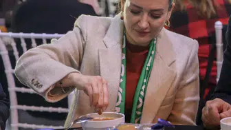 Antalyalılar Konya’nın bamya çorbasını denedi