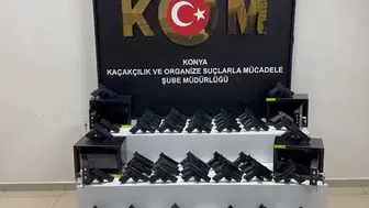 Konya'da kaçak silah operasyonu! Çok sayıda silah ele geçirildi
