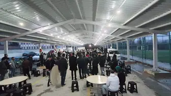 Konya’nın kapalı pazarı gündem oldu! Yağmur yağınca beklenmedik rol üstlendi