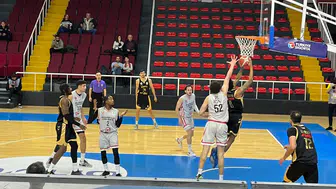 Konya Büyükşehir, 13. galibiyetini İstanbul’da aldı