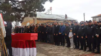 Konya’da vefat eden polis memuru gözyaşlarıyla toprağa verildi