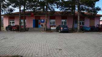 Konya'da kadınlara umut olan proje: Eski okul artık kurs merkezi