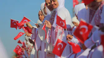 Destek Türkiye'den! Gazze'de 200 çift yuvalarını kurdu