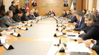 AFAD tek merkezden yönetiyor: Kar yağışı yolları kapamayacak