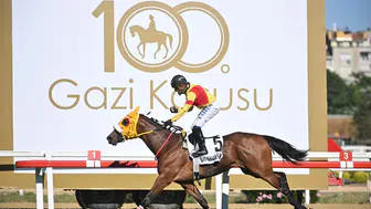 100. Gazi Koşusunu Bay Nalçakan ile Halis Karataş kazandı