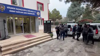 Konya Polisi göçmen kaçakçılığına ağır darbe vurdu