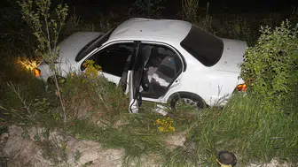 Konya'da otomobil yoldan çıktı! 3 kişi yaralandı
