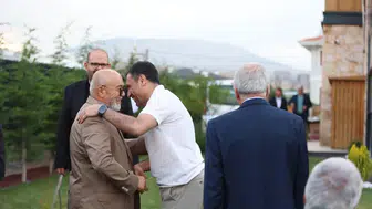 AK Parti Konya son sürat çalışıyor! Eski vekillerle ne görüşüldü?