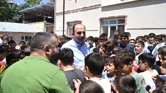 Konya'da Başkan Altay'dan Kur'an kursu öğrencilerine ziyaret