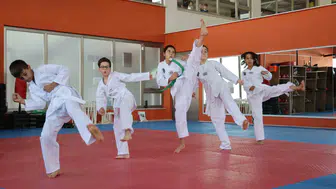 Konya'da çocuklar spor tesislerini doldurdu! Yaz okulları başladı