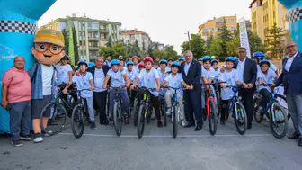 Konya’da mahalleleri bisiklet heyecanı sardı! 2 binden fazla çocuk yarıştı