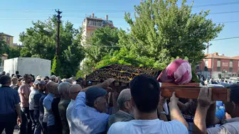 Nihat Zeybekçi, Konya’da! Cenaze törenine katıldı