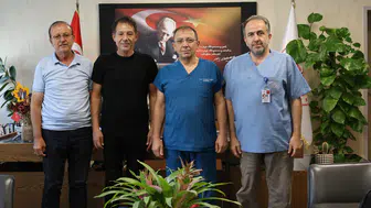 Konyalı Sanatçı o hastanede! Başhekim ile görüştü