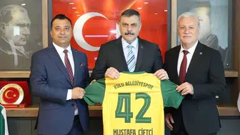 Konya ekibinden İçişleri Bakanı Çiftçi'ye özel sürpriz