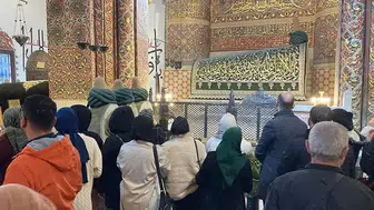 Çinli turistlerden dikkat çeken Mevlana yorumu