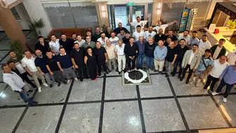 Konya’da yıllar sonra anlamlı buluşma! Mezunlar ve öğretmenler yeniden bir araya geldi
