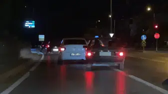 Konya'da trafikte pes dedirten görüntü! Makas ata ata ilerledi