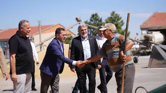 Konya Vekili Altunyaldız, tarım ve ticaret için sahada