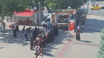 Konya’daki metrelerce uzayan kuyruk dikkat çekti! Sebebi belli oldu