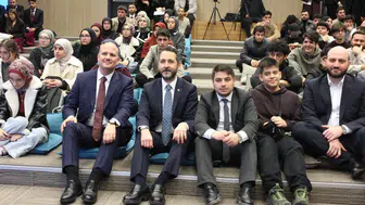 AK Parti’den Konya'da gençlere teknoloji vurgusu! "Türkiye'nin beyin göçü problemi yok!"