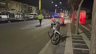 Ehliyeti iptal edilen sürücü motosikletle kaza yaptı: 40 metre sürüklendi