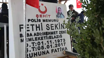 Şehit Fethi Sekin kabri başında anıldı