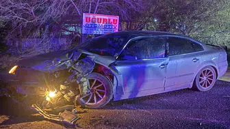Konya'da otomobil çekiciye ok gibi saplandı: 5 yaralı
