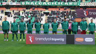 Konyasporlu oyuncu altın karmada