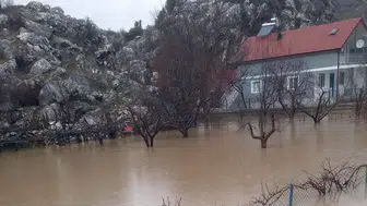 Konya'da barajlar taştı, araziler sular altında kaldı