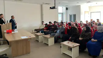 Konya'da sağlık çalışanları masaya oturdu: Sorunlar ve çözümler konuşuldu