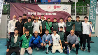 Konyalı genç güreşçilerden büyük başarı: Karatay Belediyespor Türkiye şampiyonu!