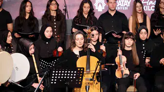 Konya'da el emeği ve müzik bir arada: Kursiyerlerden büyük performans