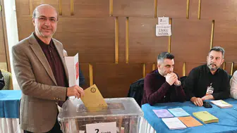 Konyalı Başkan Pekyatırmacı oy kullandı