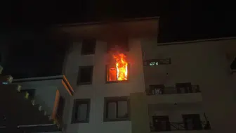 Karaman’da tartışma kanlı bitti: Daireyi ateşe verdi, 10 kişi dumandan etkilendi