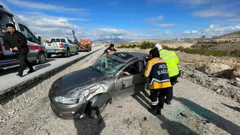Karaman-Mersin yolunda korkutan kaza: Otomobil 80 metre savruldu