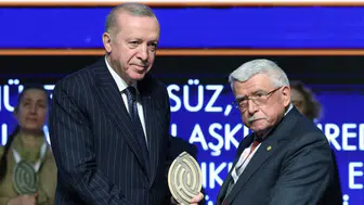 Konya’da büyük gurur! Cumhurbaşkanı’nın ödül verdiği usta gençlere yol gösteriyor