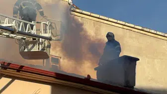 Aksaray’da 3 katlı binada korkutan yangın
